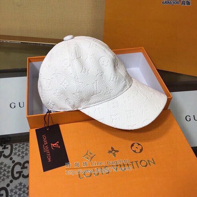 LV男士帽子 路易威登爆款真皮壓花鴨舌帽棒球帽  mm1130